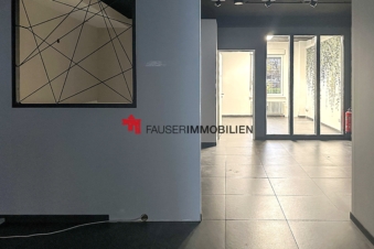 #MITTE – 180 m² MIT VIEL SICHTBARKEIT – ZENTRALE LADENFLÄCHE FÜR OFFICE, KREATIVE & EINZELHANDEL, 10115 Berlin-Mitte, Bürofläche