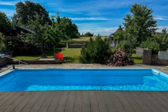 CHARMANTE VILLA MIT POOL UND KAMIN IN IDYLLISCHER NATUR NUR WENIGE MINUTEN VON BERLIN ENTFERNT, 16727 Oberkrämer, Einfamilienhaus